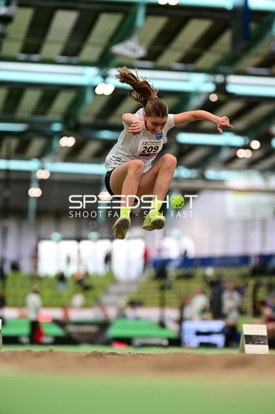 Startnummer 209 beim Weitsprung