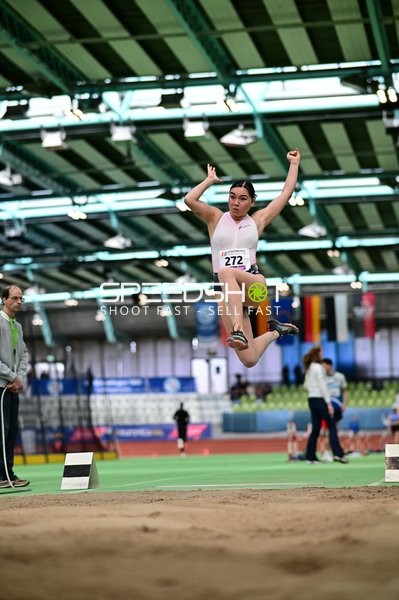 Startnummer 272 beim Weitsprung