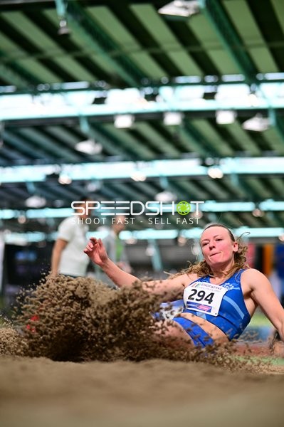 Startnummer 294 beim Weitsprung