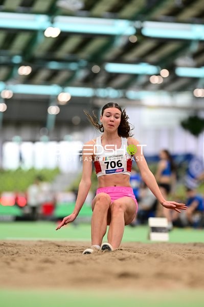 Athletin 706 beim Weitsprung