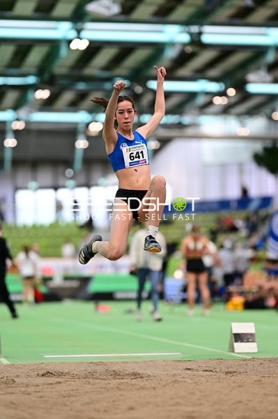 Startnummer 641 beim Weitsprung