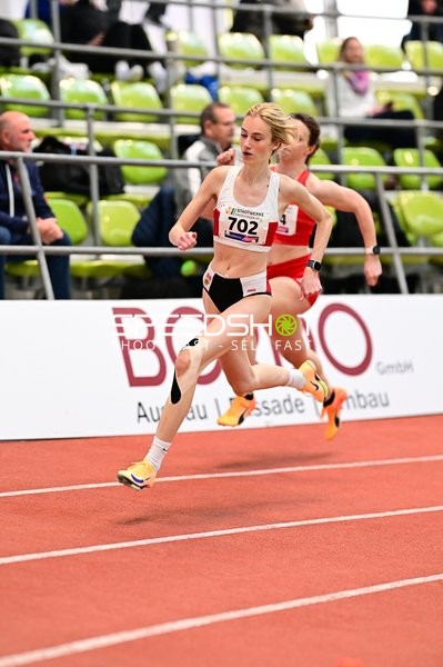 Startnummer 702 sprintet im Glaspalast