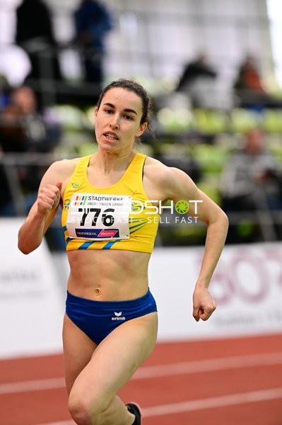 Athletin mit Startnummer 776 im Sprint