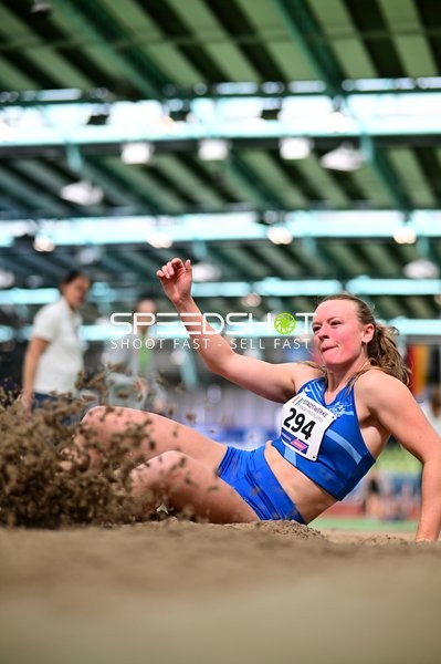 Startnummer 294 beim Weitsprung