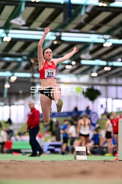 Athletin 319 beim Weitsprung