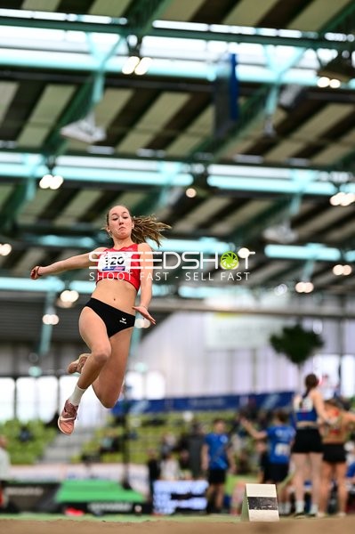 Athletin 320 beim Weitsprung