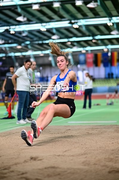 Weitsprung im Glaspalast Sindelfingen