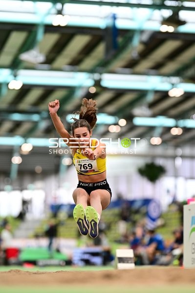 Athletin 769 beim Weitsprung