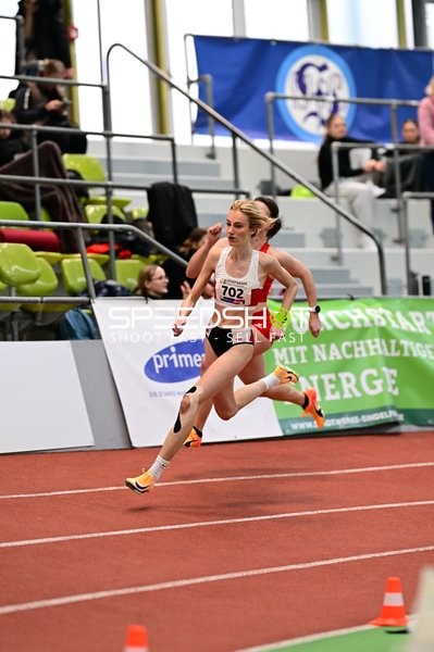 Startnummer 702 sprintet im Glaspalast