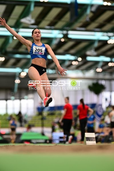 Athletin 205 beim Weitsprung