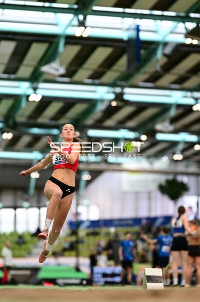 Weitsprung im Glaspalast Sindelfingen