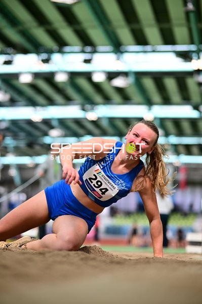 Startnummer 294 beim Weitsprung