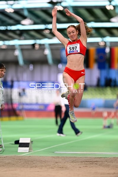 Startnummer 597 beim Weitsprung
