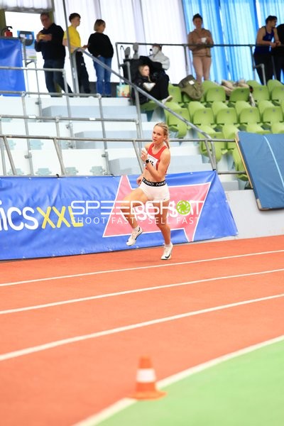 Athletin sprintet im Glaspalast