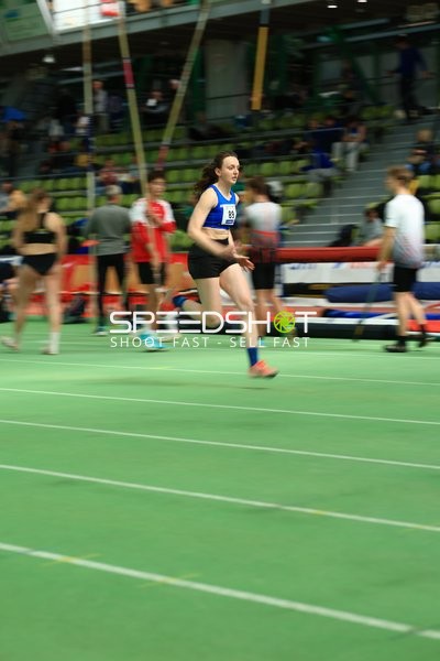 Athletin mit Startnummer 89 im Glaspalast