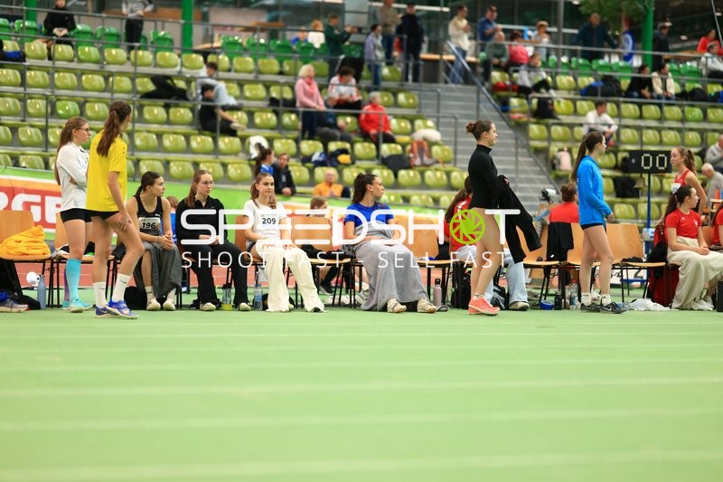 Athletinnen im Glaspalast Sindelfingen