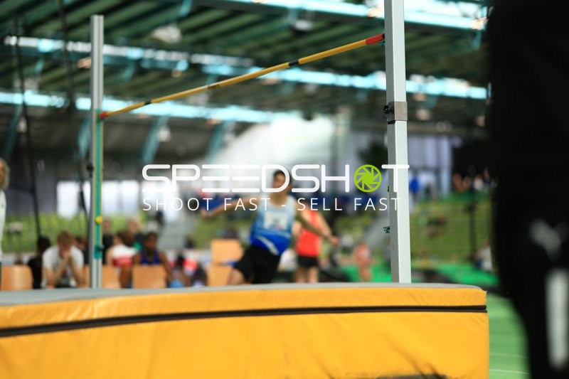 Hochsprung im Glaspalast