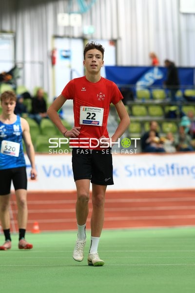 Athlet mit Startnummer 22 im Glaspalast