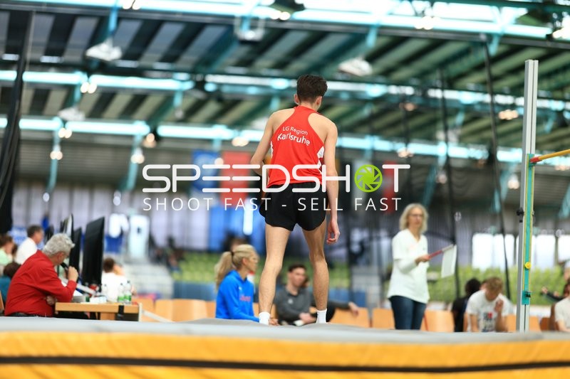 Hochsprung im Glaspalast