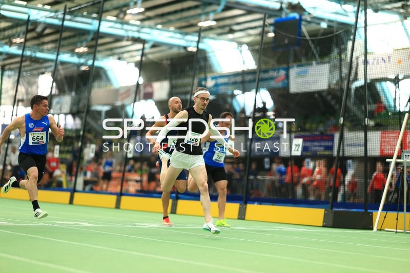 Sprinter im Zielspurt Glaspalast