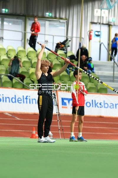 Stabhochsprung im Glaspalast