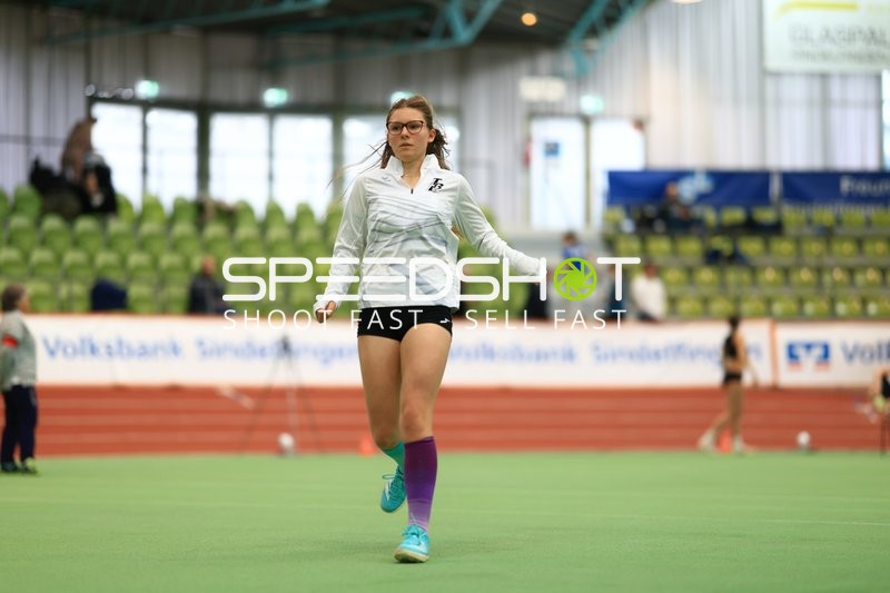 Athletin im Glaspalast Sindelfingen