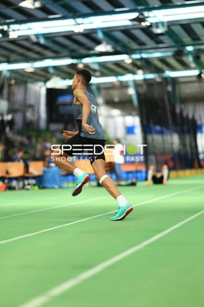 Athlet beim Weitsprung