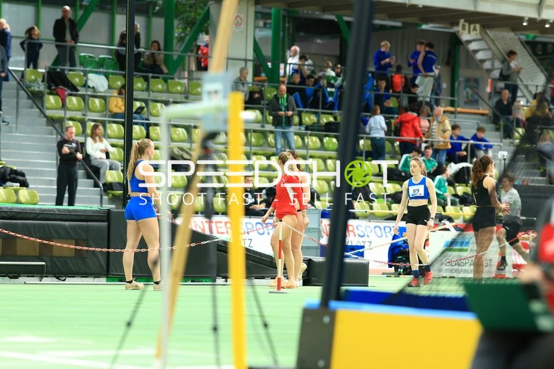 Athletinnen im Glaspalast Sindelfingen