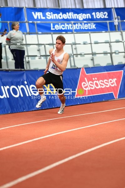 Athlet mit Startnummer 365 in Aktion