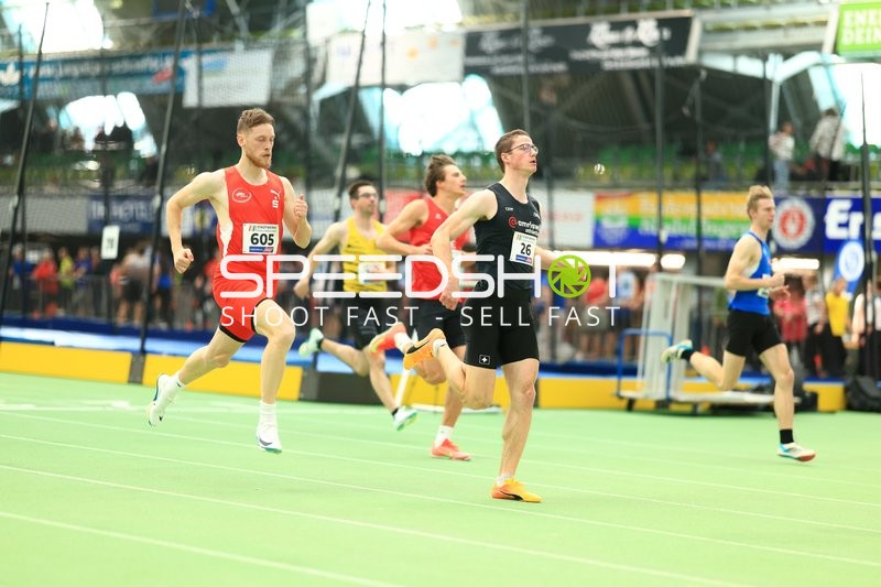 Sprinter mit Startnummern 26 und 605