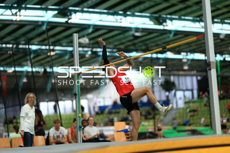 Hochsprung im Glaspalast