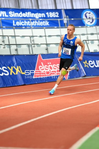 Athlet mit Startnummer 525 in Aktion