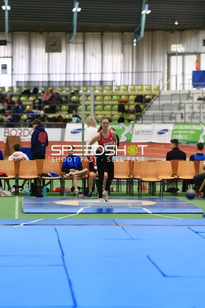 Kugelstoßen im Glaspalast