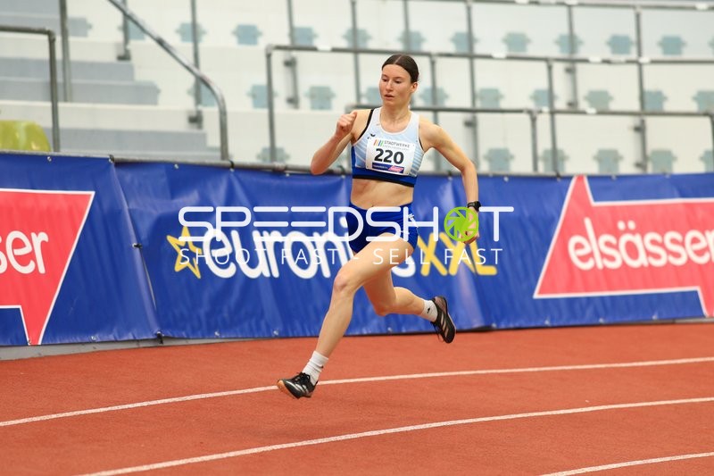 Startnummer 220 sprintet im Glaspalast