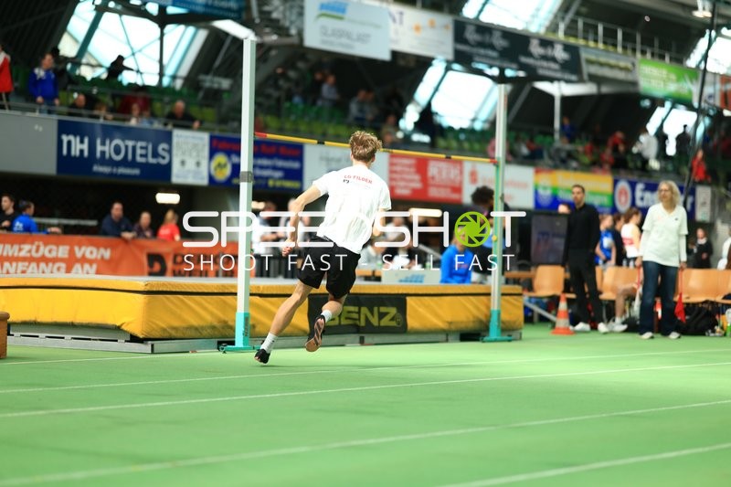 Hochsprung im Glaspalast