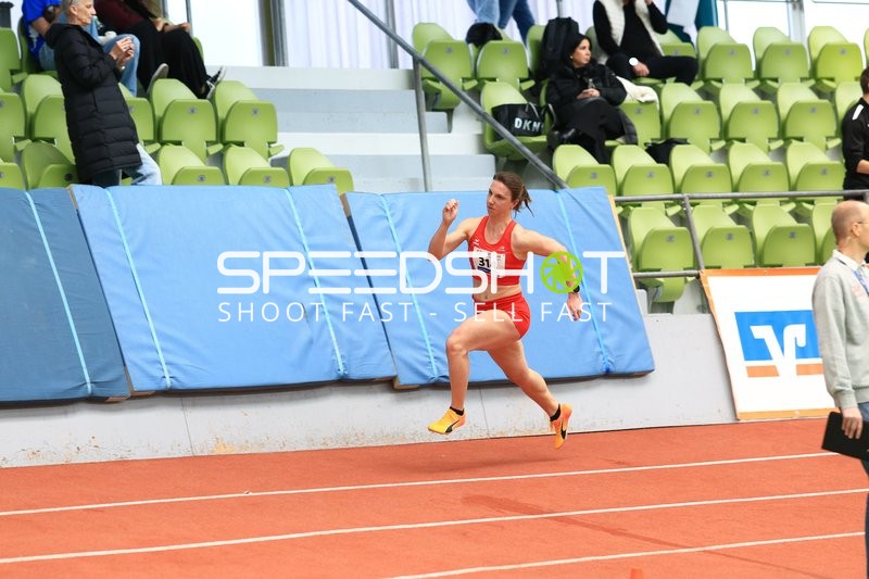 Startnummer 314 beim Sprung