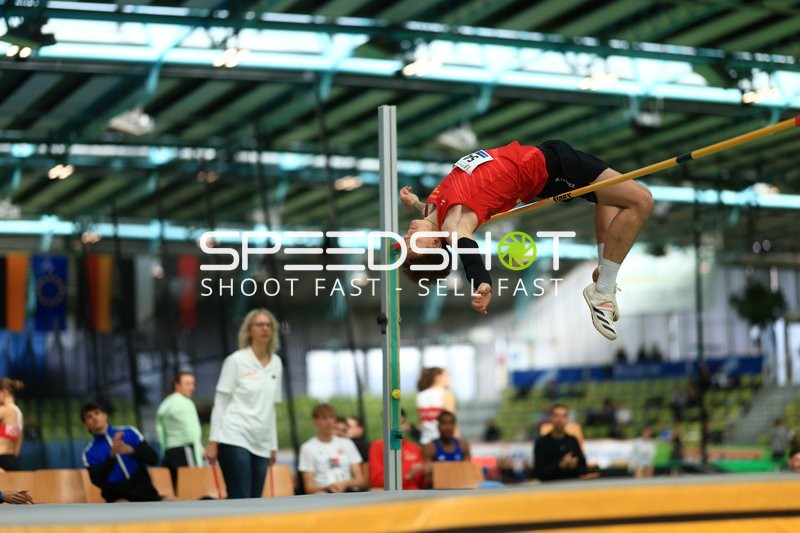 Hochsprung im Glaspalast