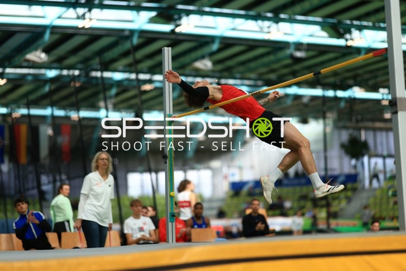 Hochsprung im Glaspalast