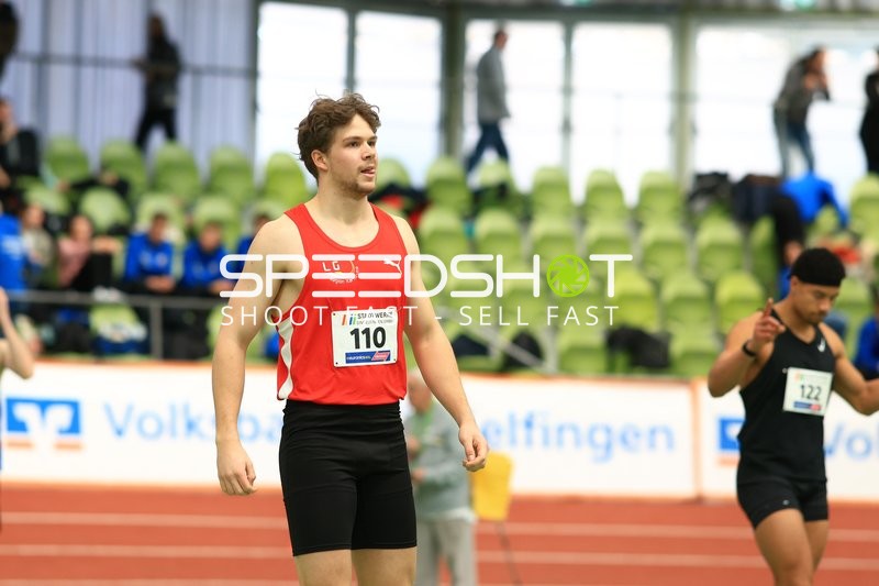 Athlet mit Startnummer 110 im Fokus