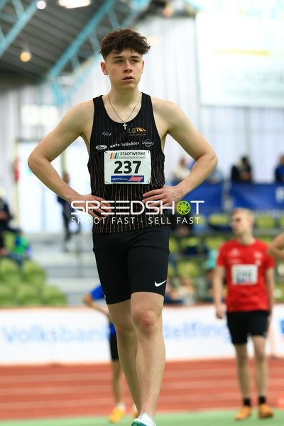 Athlet mit Startnummer 237 im Glaspalast