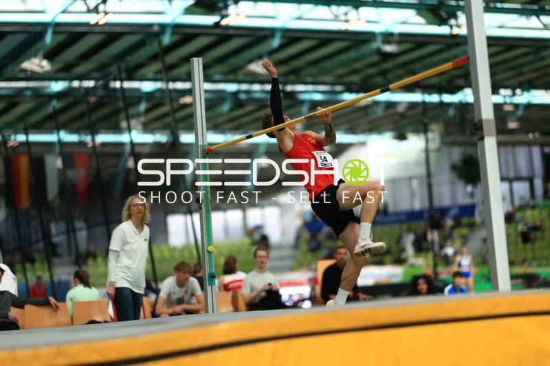 Hochsprung im Glaspalast