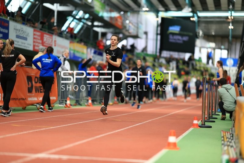 Athletin sprintet im Glaspalast