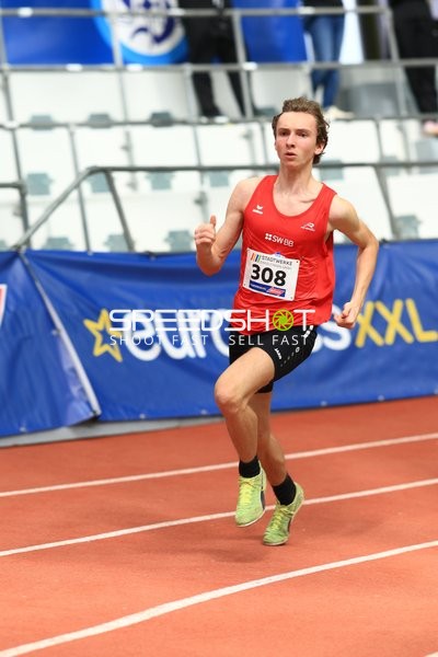 Athlet mit Startnummer 308 in Aktion