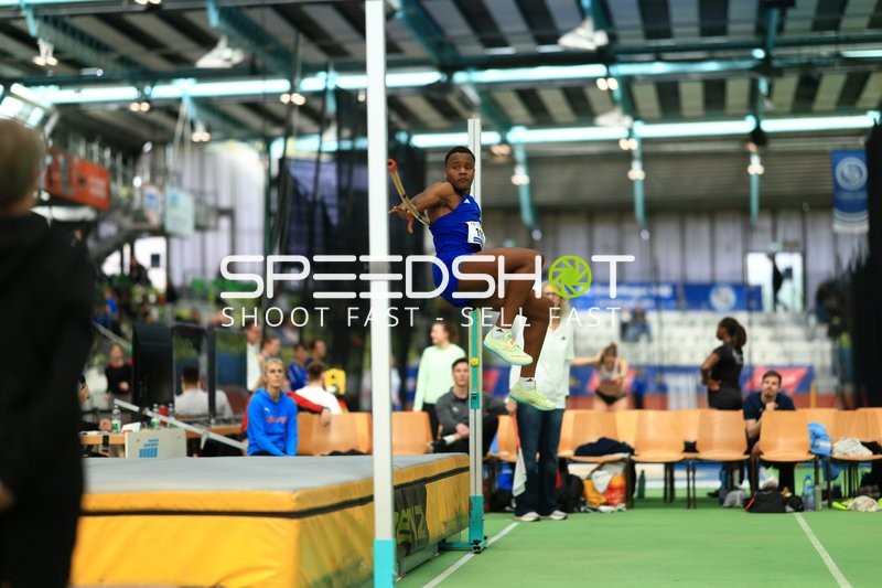 Hochsprung im Glaspalast