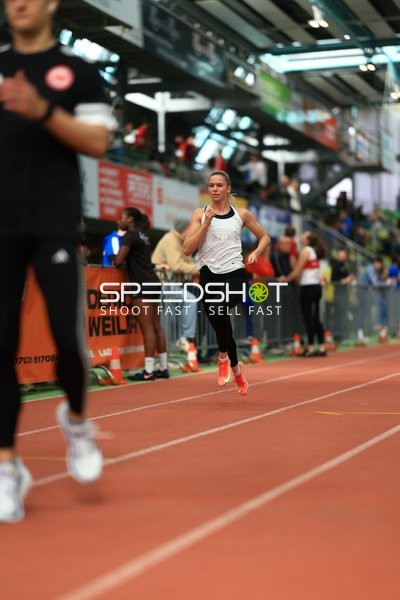 Athletin sprintet im Glaspalast