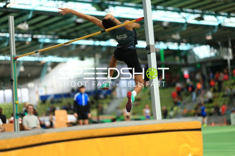 Hochsprung im Glaspalast