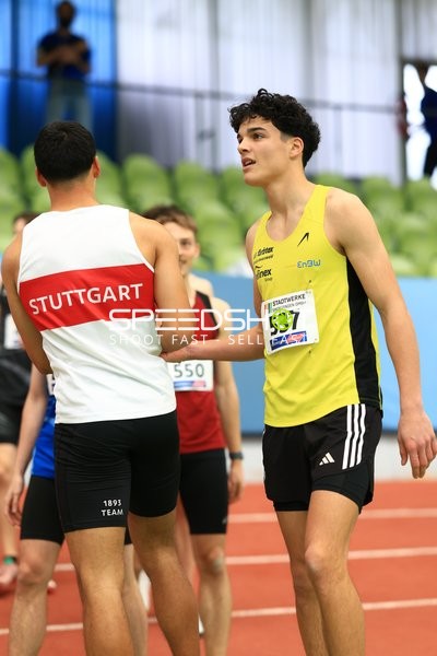 Athleten mit Startnummern 537 und 550