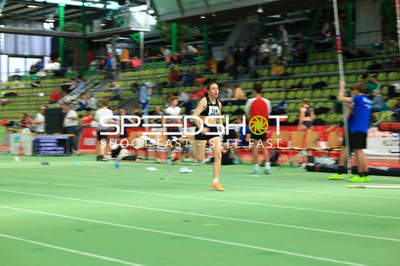 Athletin sprintet im Glaspalast