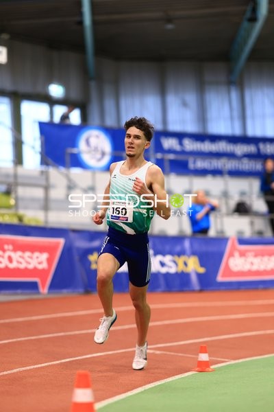 Athlet mit Startnummer 160 in Aktion