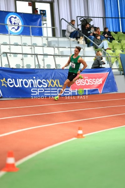 Athlet mit Startnummer 614 in Aktion